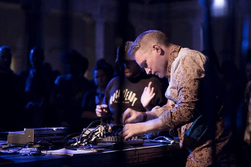 Howlround Live Cloister 1